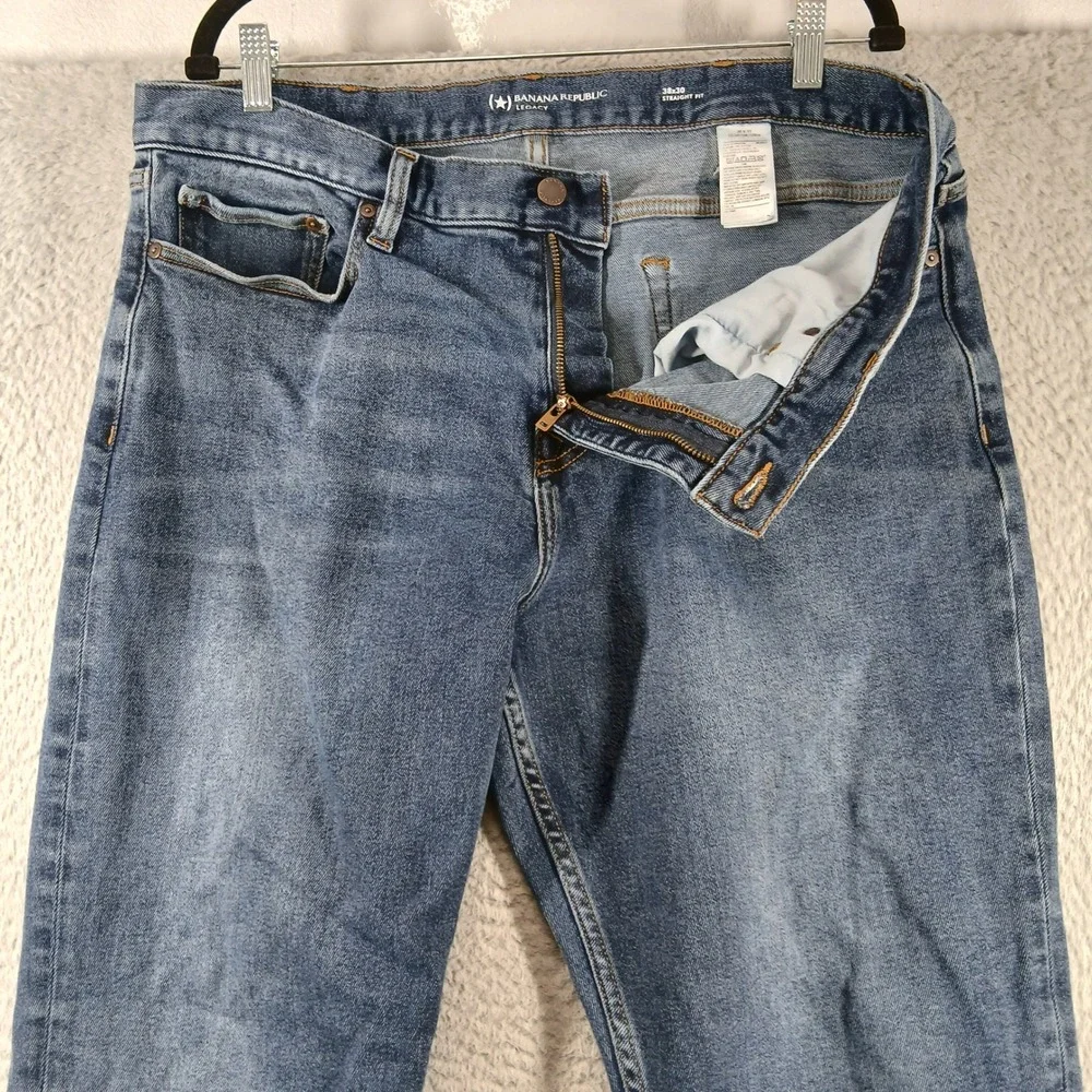 Banana Republic Legacy Straight Fit Men's Medium Wash Blue Jeans‎ 38x30